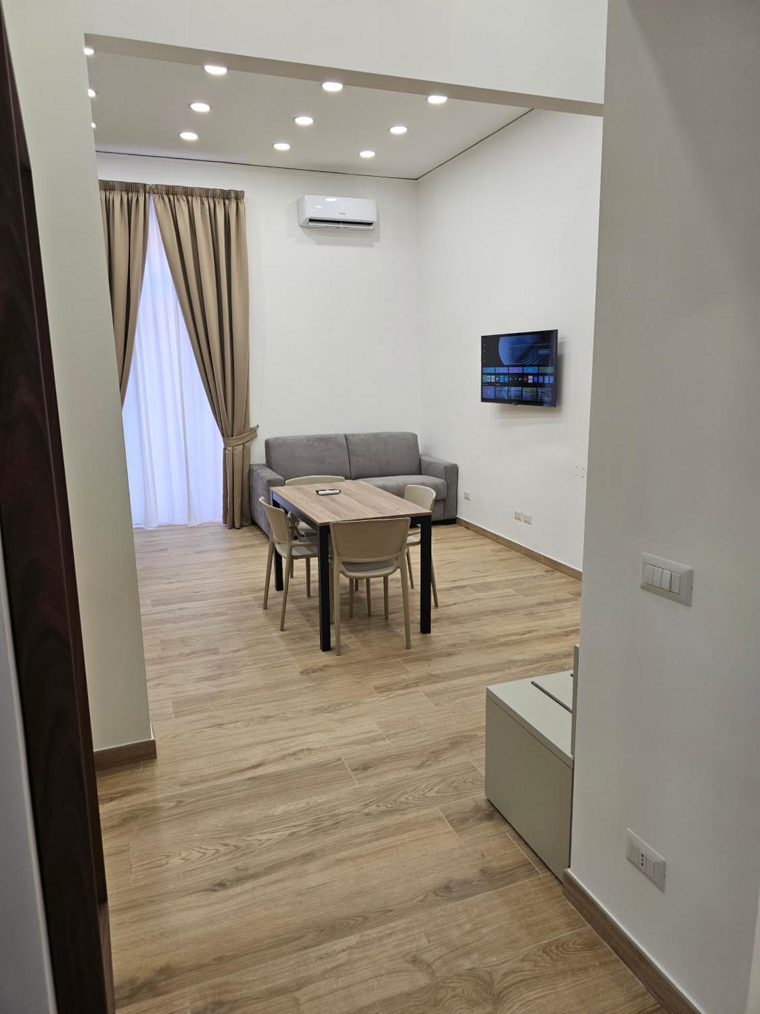 Toto E Peppino Luxury Rooms Naples Exterior photo