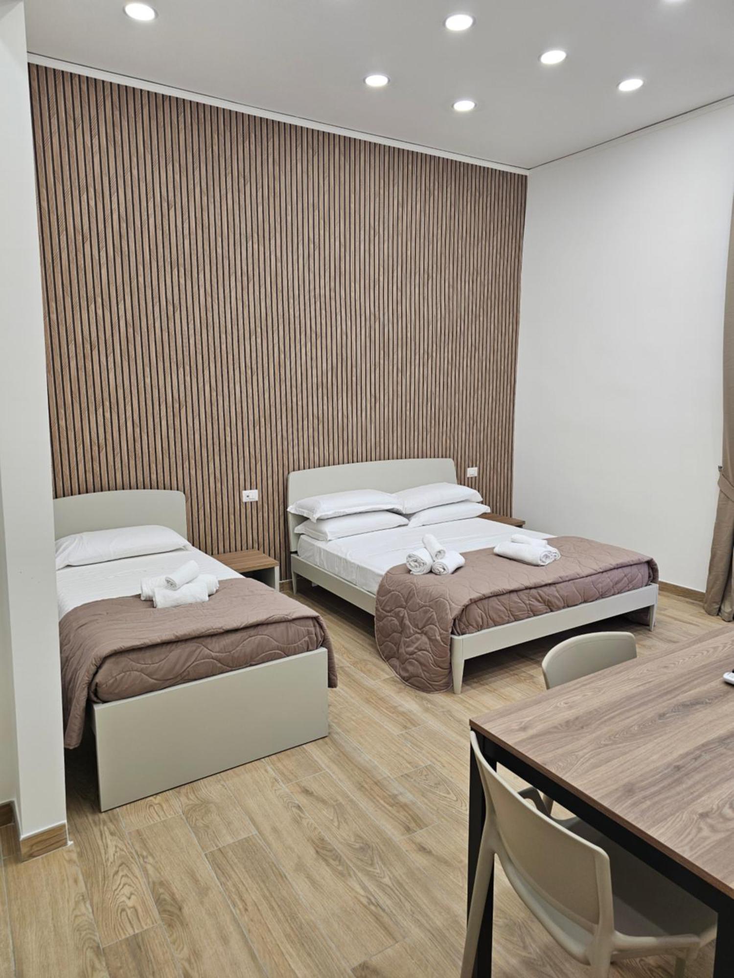 Toto E Peppino Luxury Rooms Naples Exterior photo