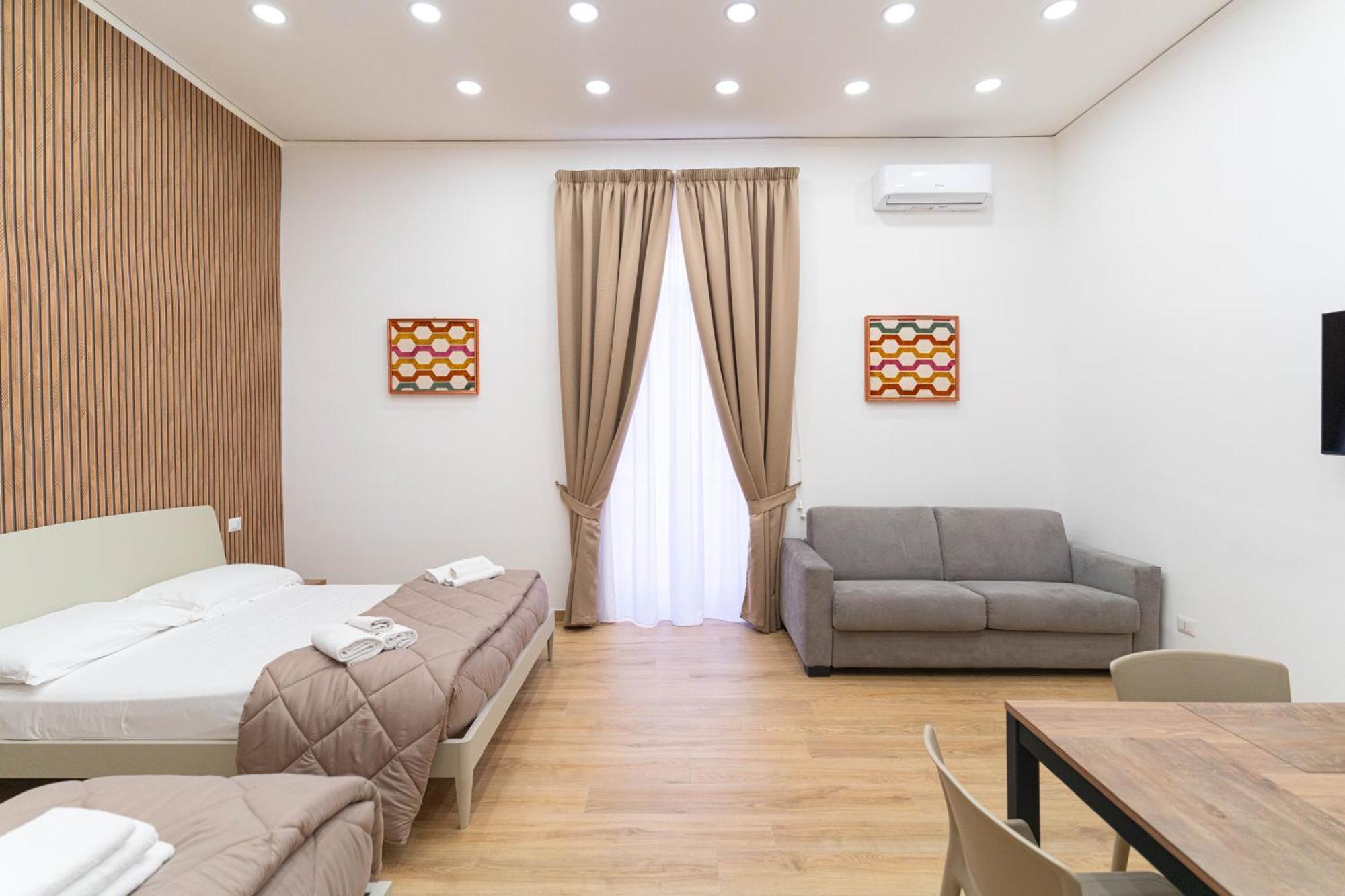 Toto E Peppino Luxury Rooms Naples Exterior photo